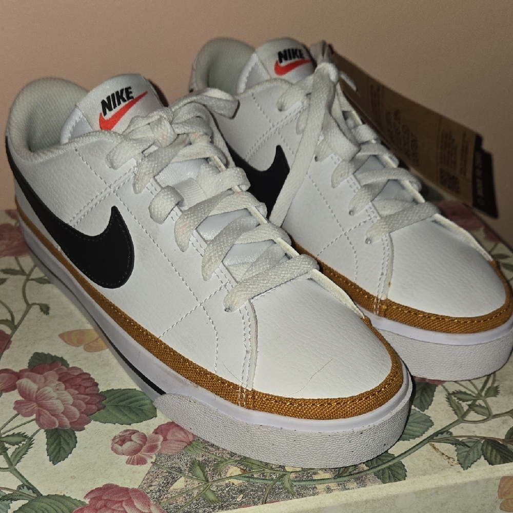 Nike Women's Court Legacy Next Nature Shoes
